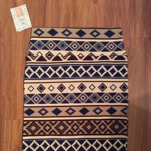 Neutral tone Aztec skirt